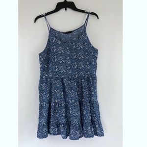 SALE 4/$10 ✨ chambray paisley mini swing dress